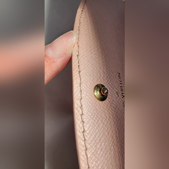 Authentic Louis Vuitton Caissa Damier Wallet - Picture 10 of 12